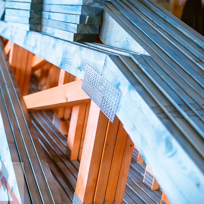 Соединение фермовых узлов металлозубчатой пластиной